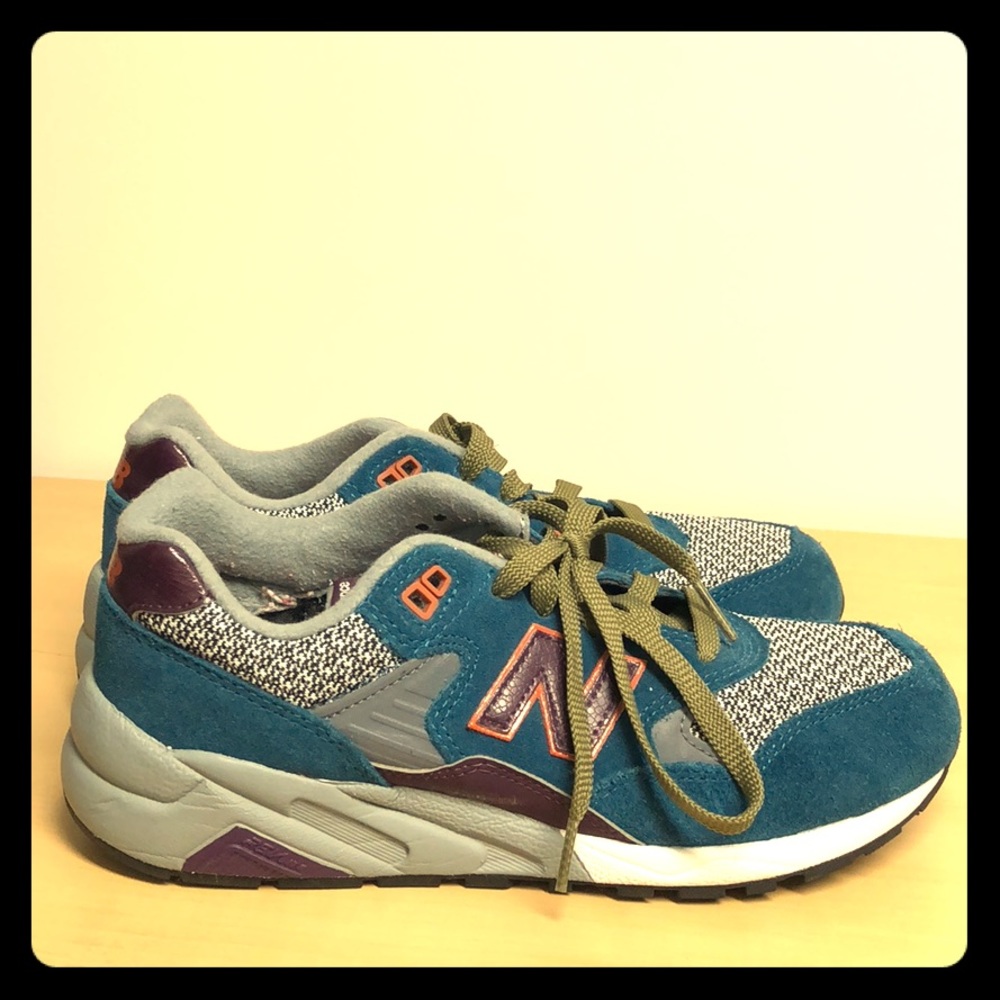 US 8.5 New Balance RevLite Sneakers
